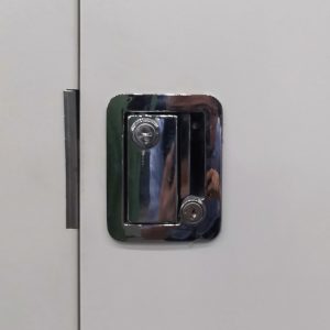 External view of container door flush handle